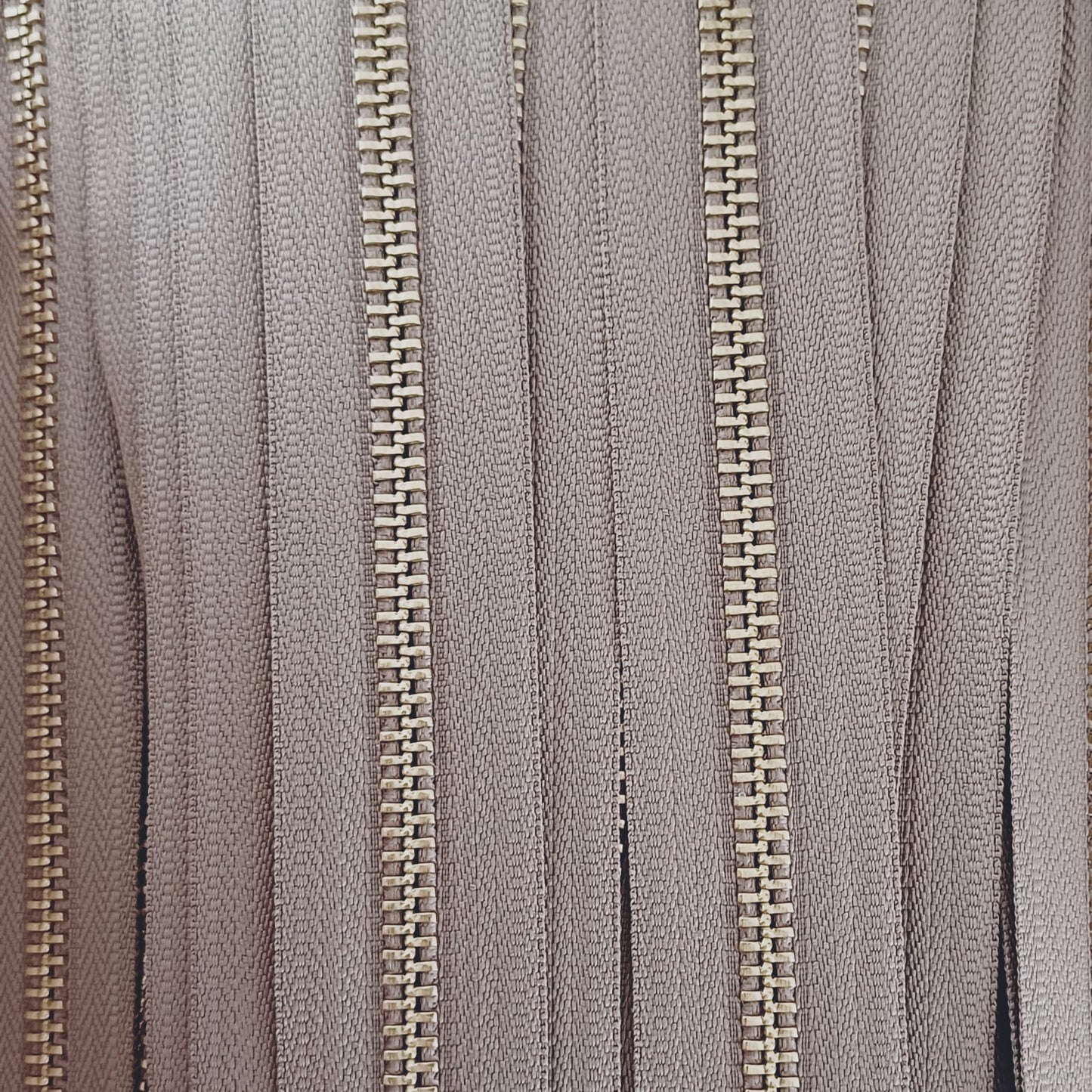 YKK Gold Zip Chain (Various Sizes & Colours)