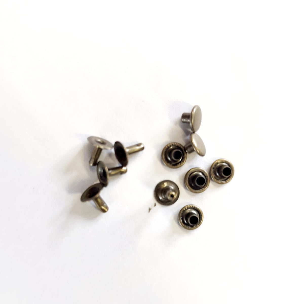 6mmm single cap tubular rivet - Antique Brass (100)