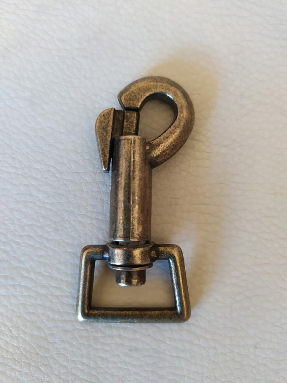 20mm Trigger Hook Square - Antique Brass