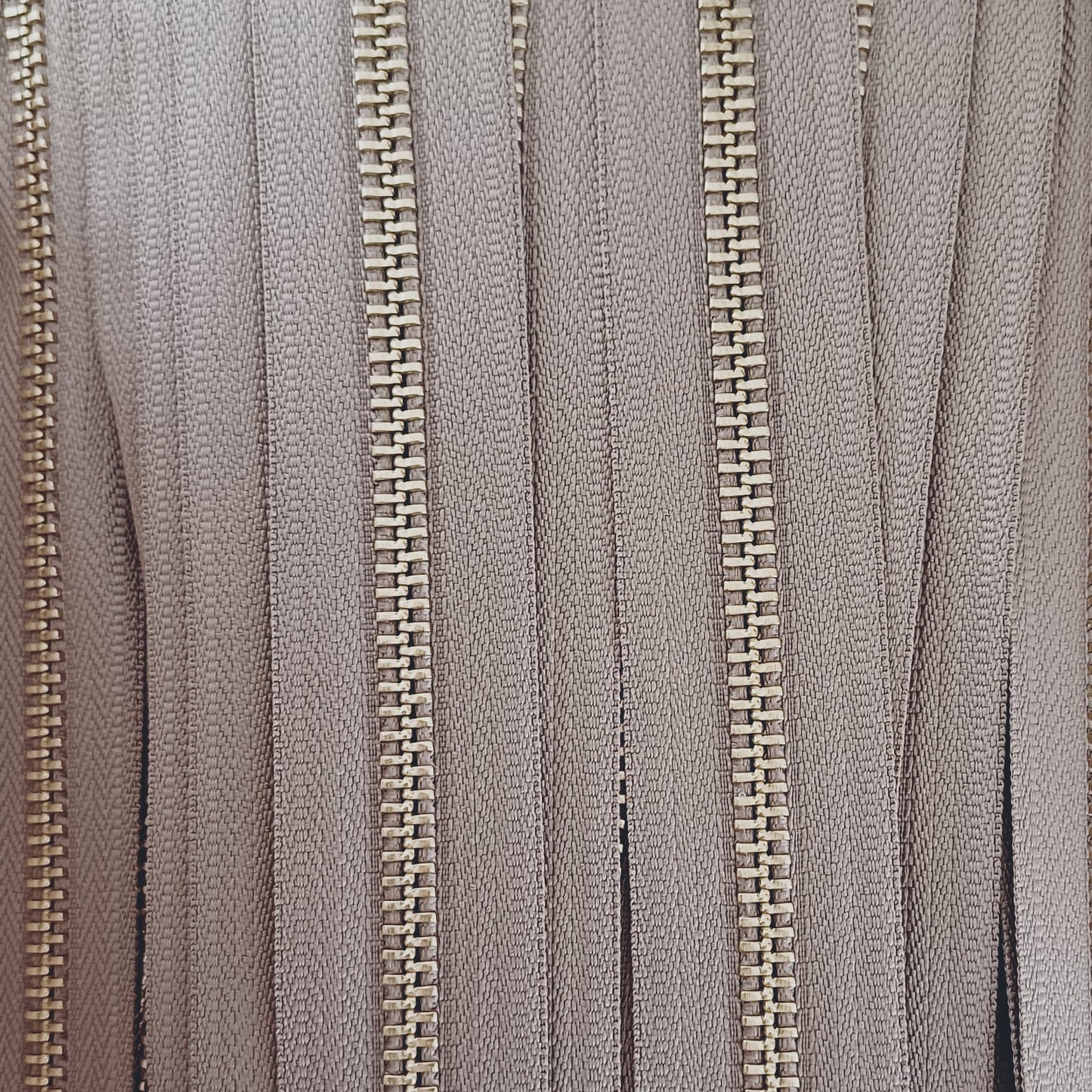 YKK Gold Zip Chain (Various Sizes & Colours)