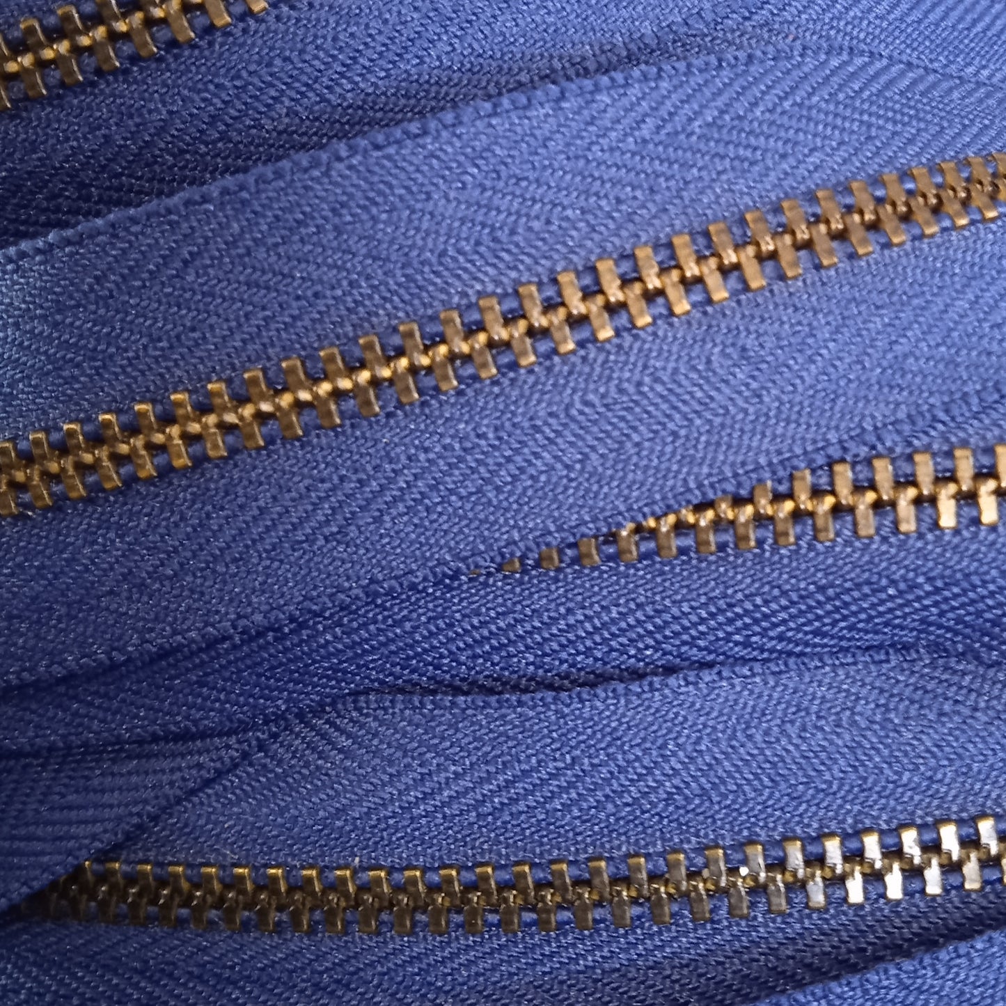 YKK Antique Brass Zip Chain - (Various Sizes & Colours)